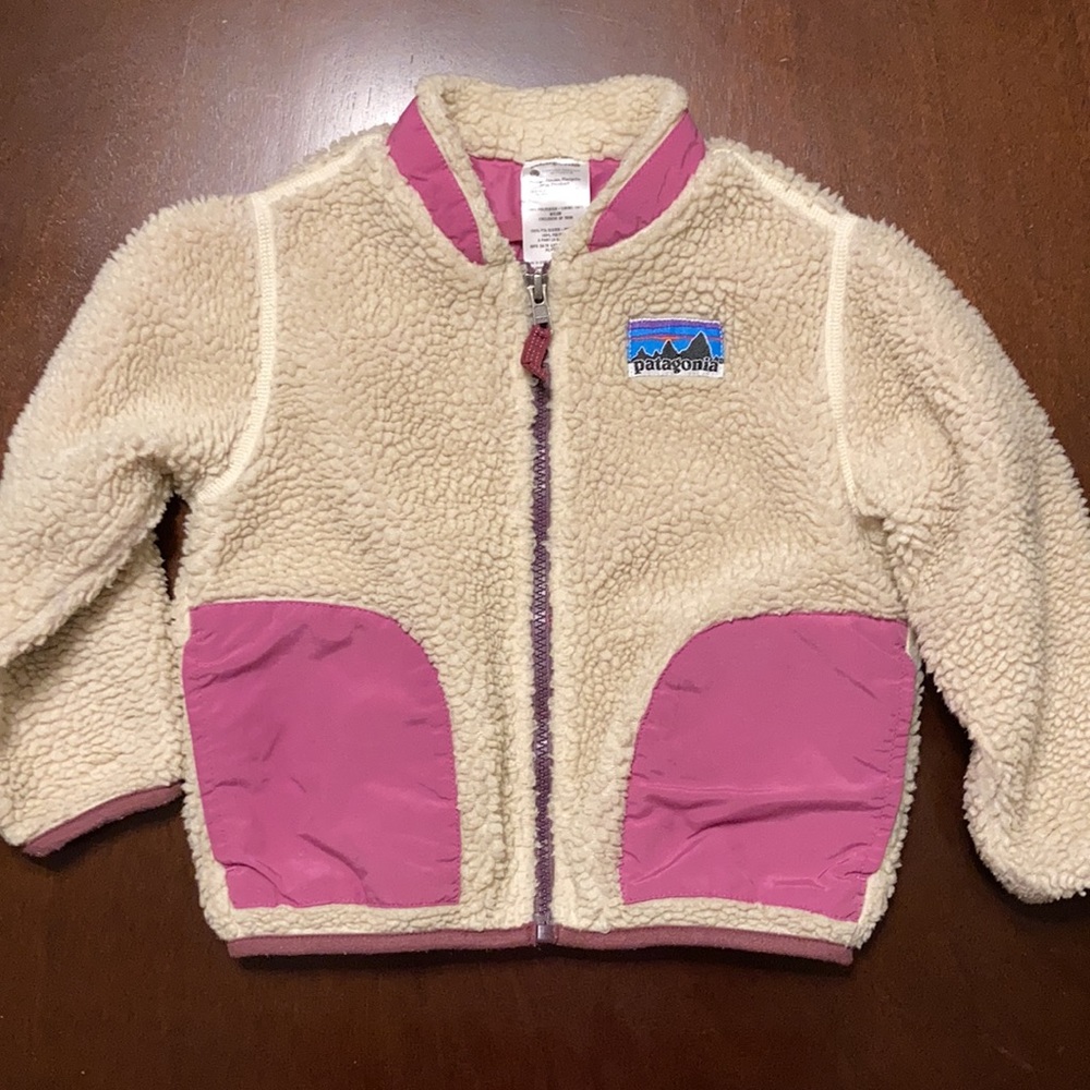 Patagonia Kids Cream Sherpa Fleece Jacket with Pink Trim - Picture 2 of 9